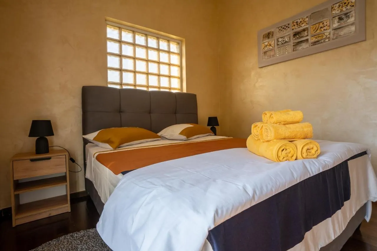 Penthouse Gea Apartment Premantura