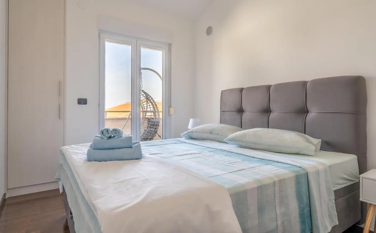 Penthouse Gea Apartment Premantura