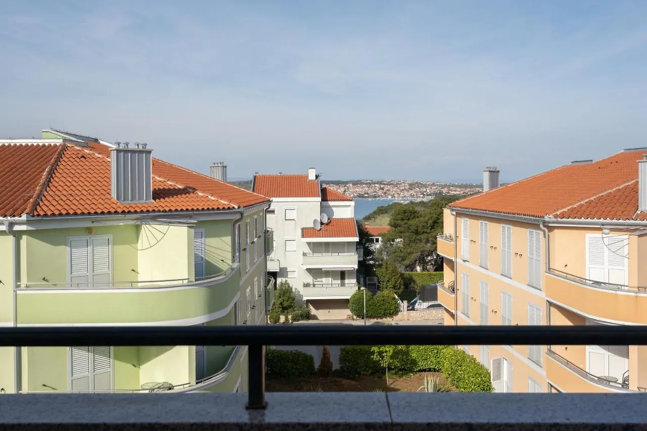 Penthouse Gea Apartment Premantura
