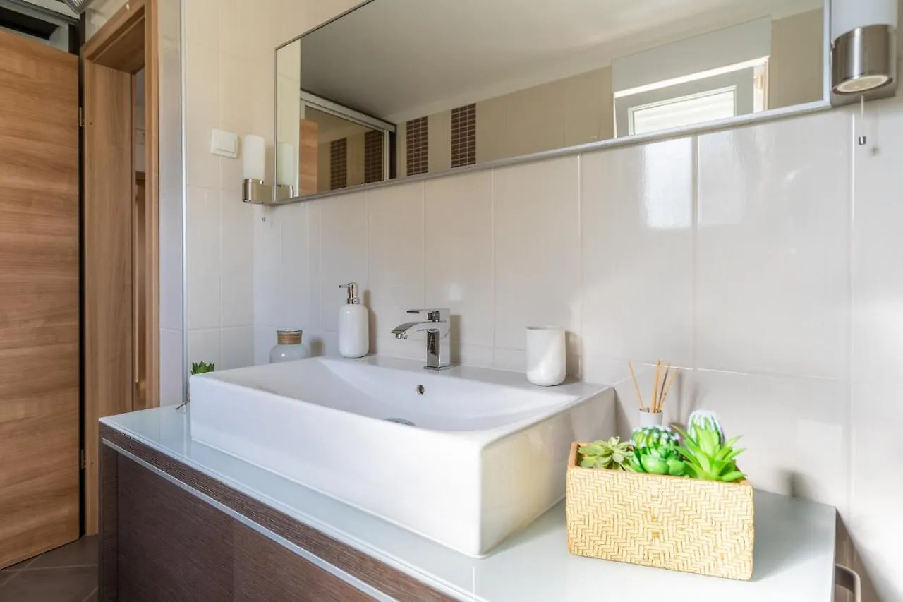 Penthouse Gea Apartment Premantura