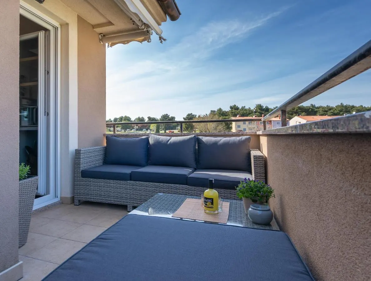 Penthouse Gea Apartment Premantura Croatia